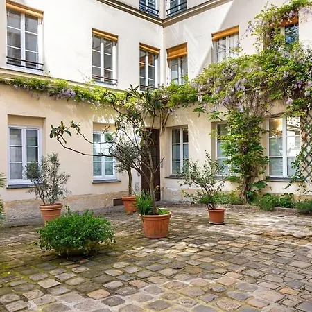 Guestready - Superb Haven Of Peace In Marais Appartement